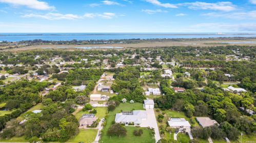 4904 Palmetto Dr, Fort Pierce FL 34982-3222 exterior