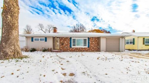 1412 Capitol St, Pekin, IL 61554-2048