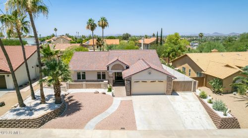 15816 15th Way, Phoenix AZ  85022-3249 exterior