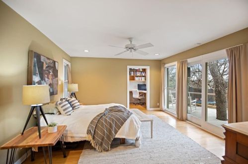 902 Bluebonnet Ln, Austin TX 78704-4025 exterior