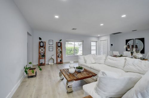 1271 13 Dr, Boca Raton FL 33486-5367 exterior