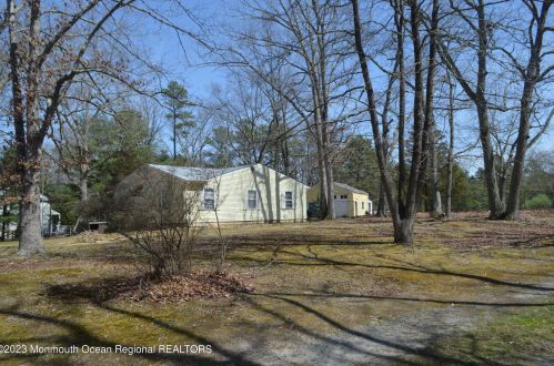 227 Jackson Pne Rd, Jackson Twp NJ 08527-2946 exterior