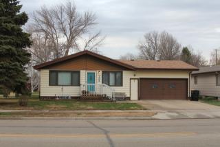 724 Arbor Ave, Bismarck, ND 58504-5345