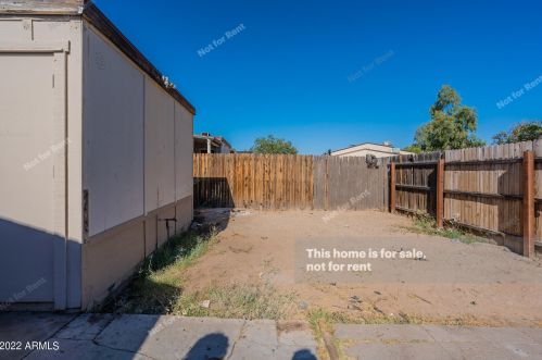 3120 67th Ln, Phoenix AZ 85033-4653 exterior