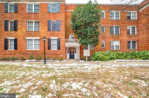 600 Bashford Ln, Alexandria, VA 22314-1195