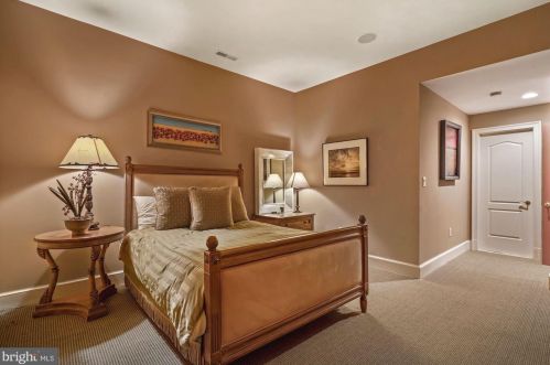 11300 Glen Rd, Rockville MD 20854-1849 exterior