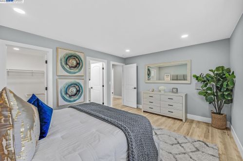 1945 Jameson Ct, Concord CA 94521-1609 exterior