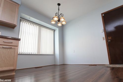 47793 Lexington Dr, Macomb Township MI 48044-2656 exterior