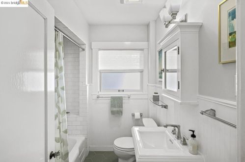 825 Peralta, Berkeley CA 94706-2118 exterior