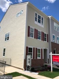 1719 28th Pl, Washington, DC 20020-6406