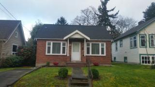 9233 39th Ave, Seattle WA  98118-4826 exterior