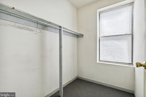 735 Bainbridge St, Philadelphia PA 19147-2008 exterior