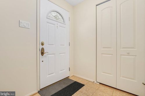 7813 Havenside Ter, Rockville, MD 20855-2262