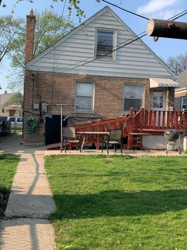 6843 Armitage Ave, Chicago, IL 60707-3319