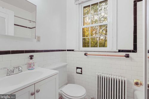 3929 Fulton St, Washington DC 20007-1379 exterior