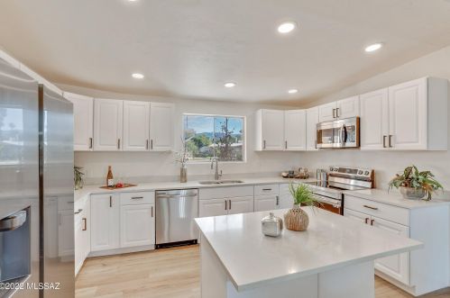 5936 Hawthorne St, Tucson AZ  85711-1528 exterior