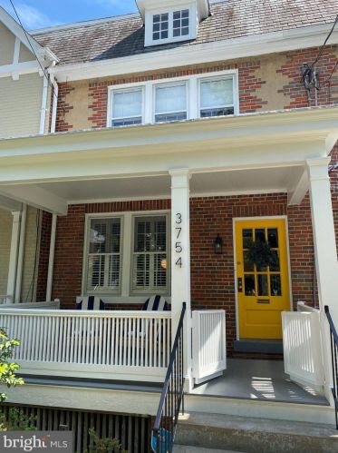 3754 Benton St, Washington, DC 20007-1849