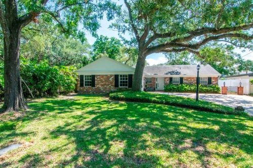 204 Occident St, Tampa, FL 33609-2527