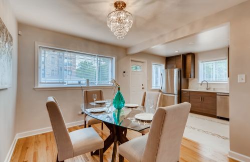 7656 Bosworth Ave, Chicago IL  60626-1217 exterior