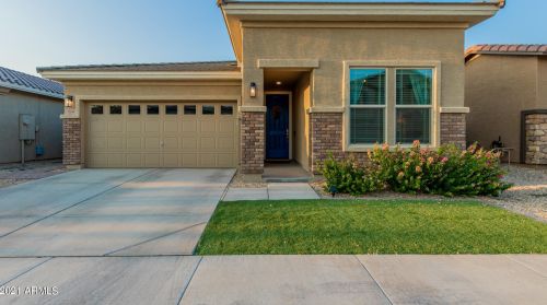 2834 Apollo Rd, Phoenix AZ  85041-5339 exterior