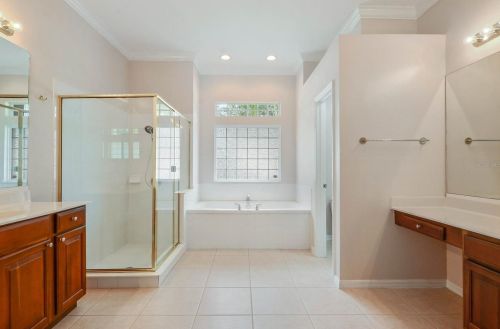 16346 Ashington Park Dr, Tampa FL 33647-2639 exterior