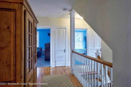 36 Little Silver Pt Rd, Little Silver NJ 07739-1732 exterior