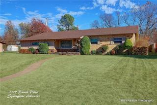 1117 Rnch Dr, Springdale AR  72762-2264 exterior