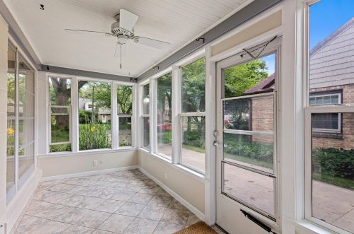 4085 110, Milwaukee WI 53222-1102 exterior