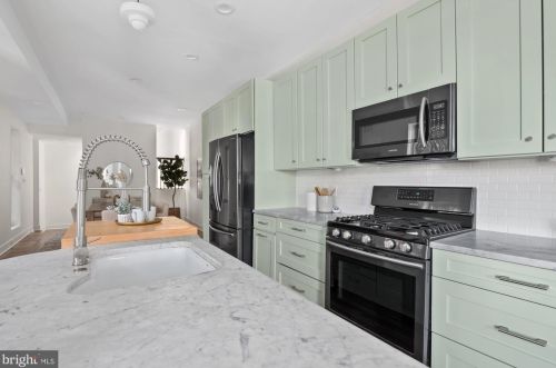 1429 Q St, Washington DC 20009-3808 exterior