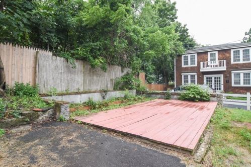 39 Clifford St, Boston MA exterior