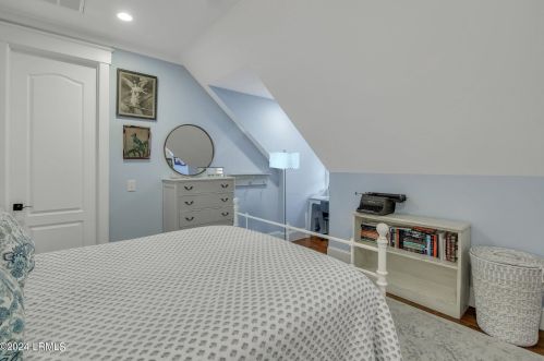 8 Berkeley Ct, Bluffton SC 29910-4839 exterior