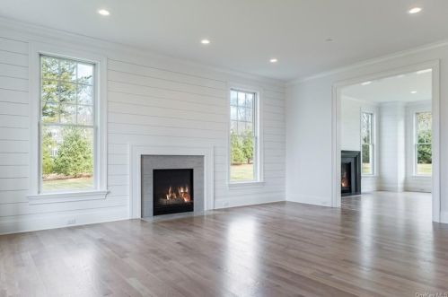 5 Hunter Dr, Armonk NY 10504-1228 exterior