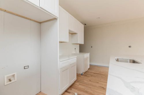 1634 Cermak Rd, Chicago IL 60623-2902 exterior