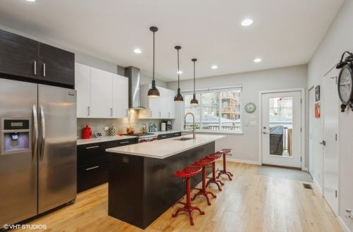 1906 Springfield Ave, Chicago IL 60647-2463 exterior