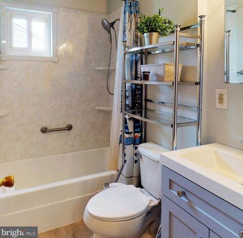 73 Falmouth Rd, Trenton NJ 08620-1516 exterior