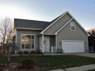 3743 91st St, Milwaukee WI  53228-1607 exterior