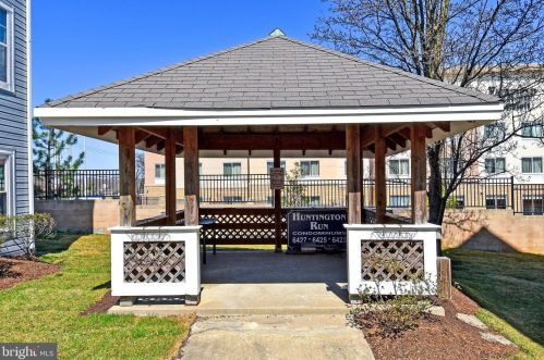 6427 Richmond Hwy, Alexandria, VA 22306-6440