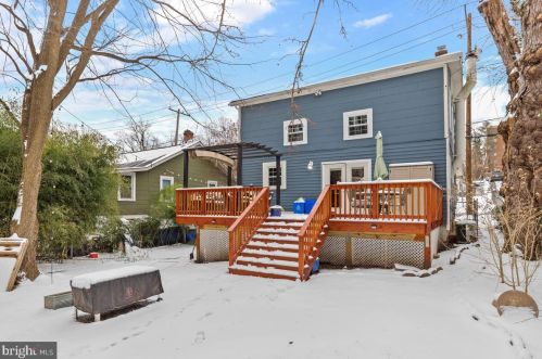 725 Silver Spring Ave, Silver Spring MD 20910-4616 exterior