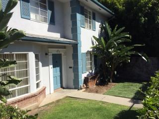 1812 Grace Ave, Los Angeles CA  90028-4912 exterior