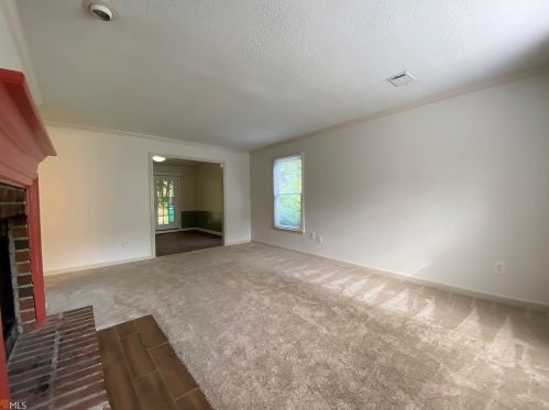 293 Triple Oaks Dr, Tucker GA 30084-2082 exterior