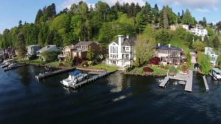 14704 Edgewater Ln, Seattle WA  98155-7729 exterior