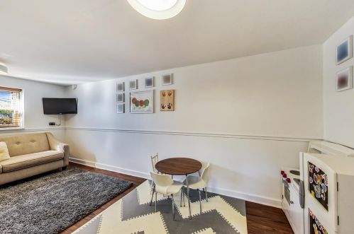 969 Fairfield Ave, Elmhurst IL 60126-4946 exterior