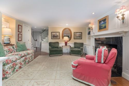 53 Chestnut St, Boston MA exterior