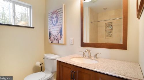 4512 Dolphin Ln, Alexandria VA 22309-3110 exterior