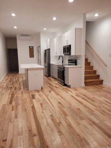 203 Prospect Ave, Mount Vernon NY 10550-2347 exterior