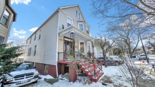 10125 Avenue, Chicago IL  60617-5931 exterior