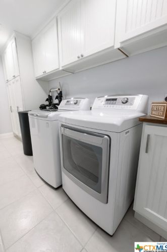 9515 Maverick Pt, San Antonio TX 78240-4049 exterior