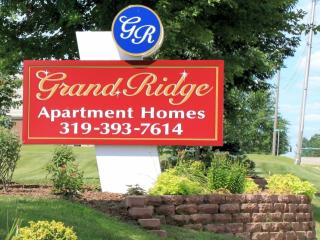 620 Ashton Pl, Cedar Rapids IA  52402-8342 exterior