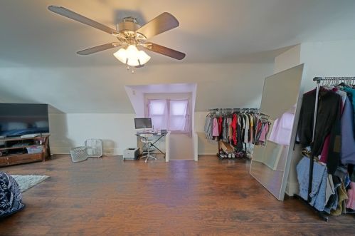 23 Claus Ave, Pittsburgh PA  15227-1907 exterior