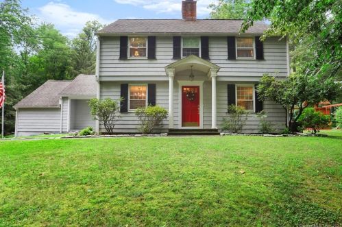 54 Cobbs Mill Rd, Wilton, CT 06897-3633